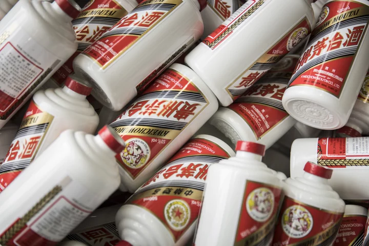 Moutai Shares Jump After First Price Increase in Six Years