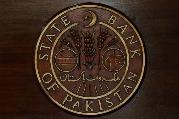 Pakistan cenbank raises key policy rate to 22% - statement