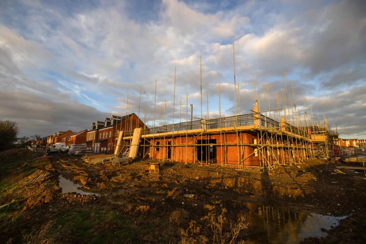 UK’s Labour Party Studies Land Reforms to Cut Cost of House-Building