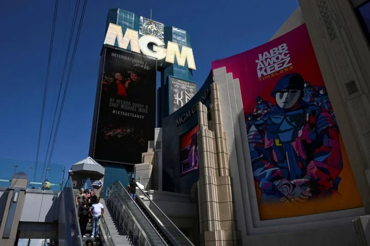 Las Vegas hospitality unions ratify contract with MGM