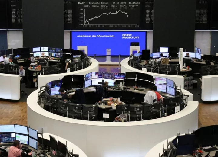 European stocks gain as US yields back down