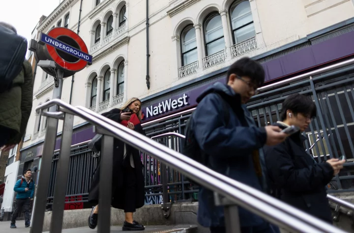 NatWest to Buy Back £1.3 Billion of Shares From UK Government