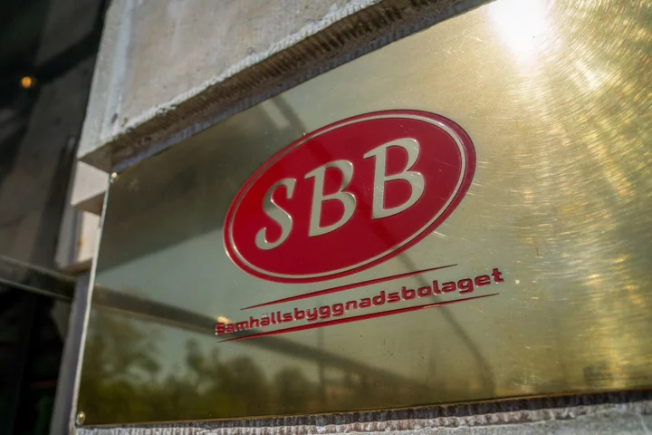 SBB Taken Off CreditWatch Negative By S&P After Bond Buyback