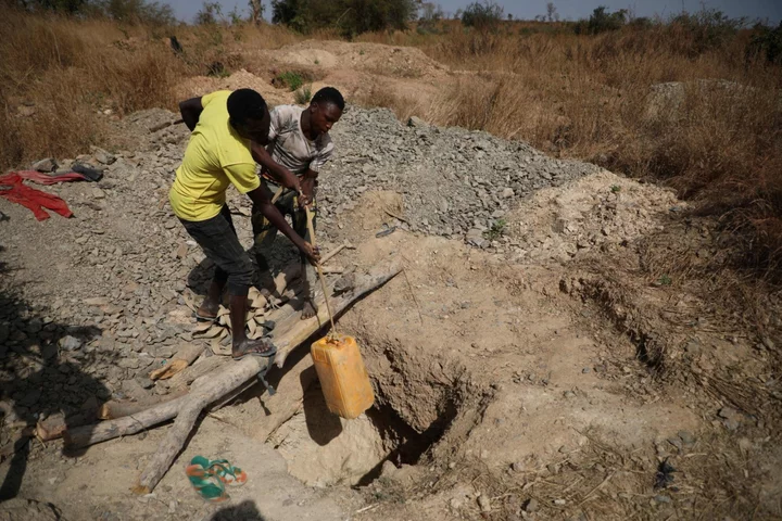 Nigeria to Tighten Rules to Curb Raw Mineral Exports