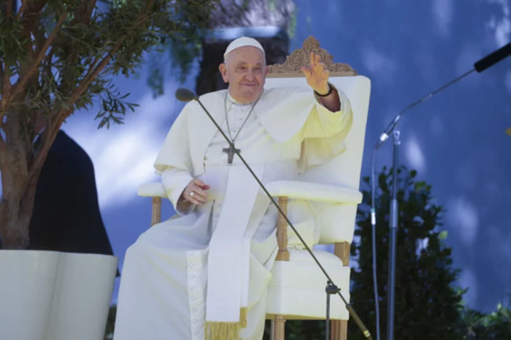 Pope Francis urges students in Portugal to fight economic injustice and protect the environment