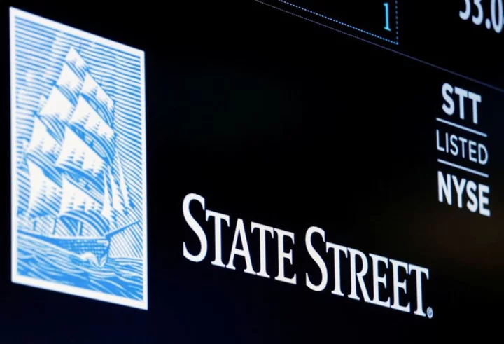 State Street to offer proxy voting choices to retail investors