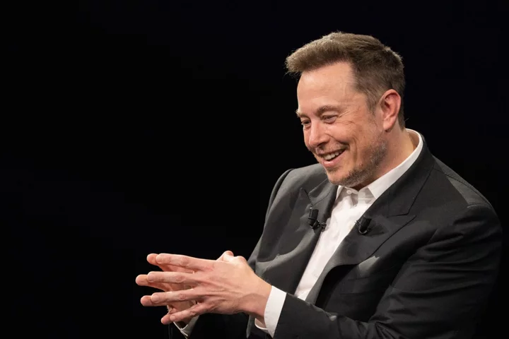Elon Musk Streams Himself Playing ‘Diablo IV’ to Test X Capacity